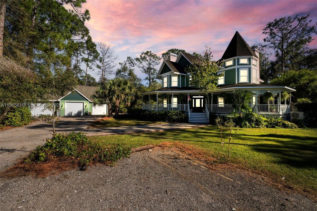 Recently Sold: $988,910 (4 beds, 3 baths, 3499 Square Feet)