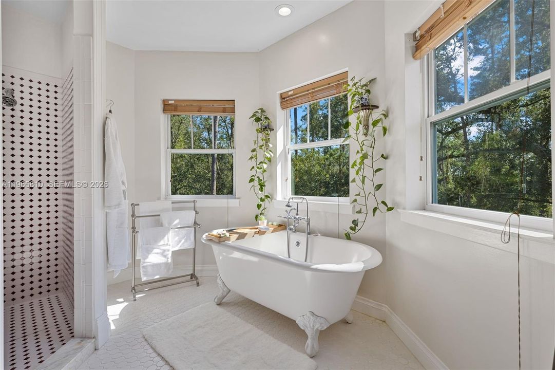 Recently Sold: $988,910 (4 beds, 3 baths, 3499 Square Feet)