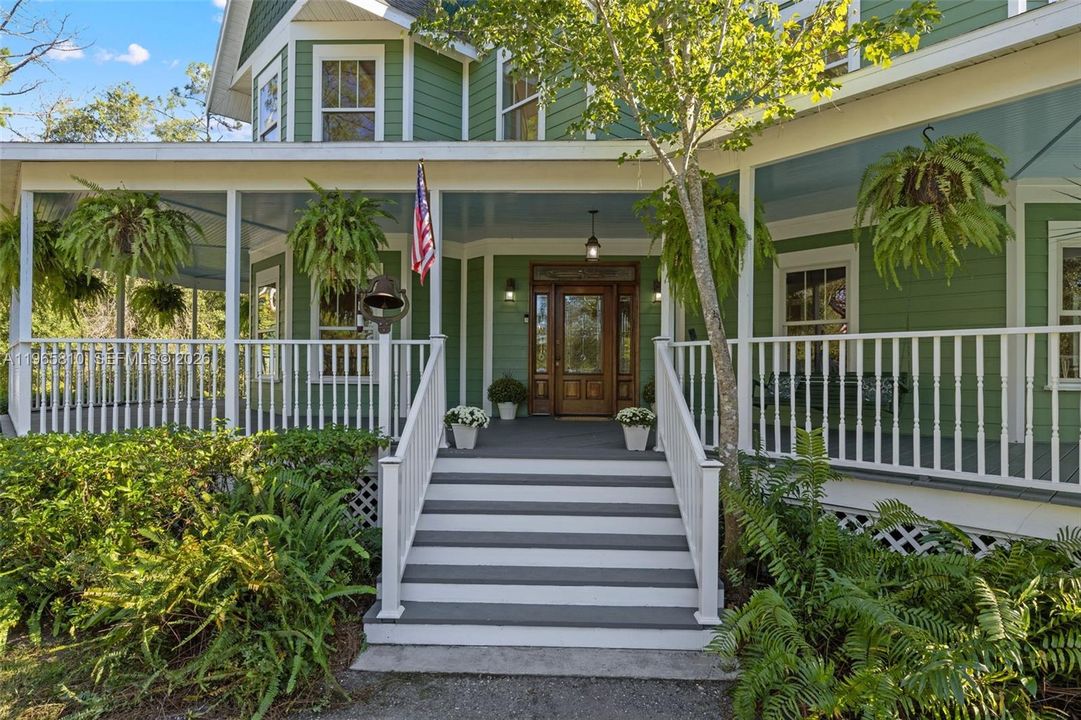 Recently Sold: $988,910 (4 beds, 3 baths, 3499 Square Feet)