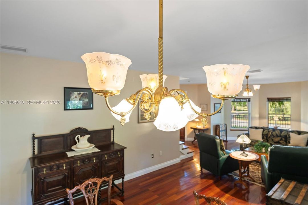 Recently Sold: $988,910 (4 beds, 3 baths, 3499 Square Feet)