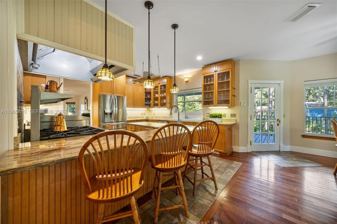 Recently Sold: $988,910 (4 beds, 3 baths, 3499 Square Feet)