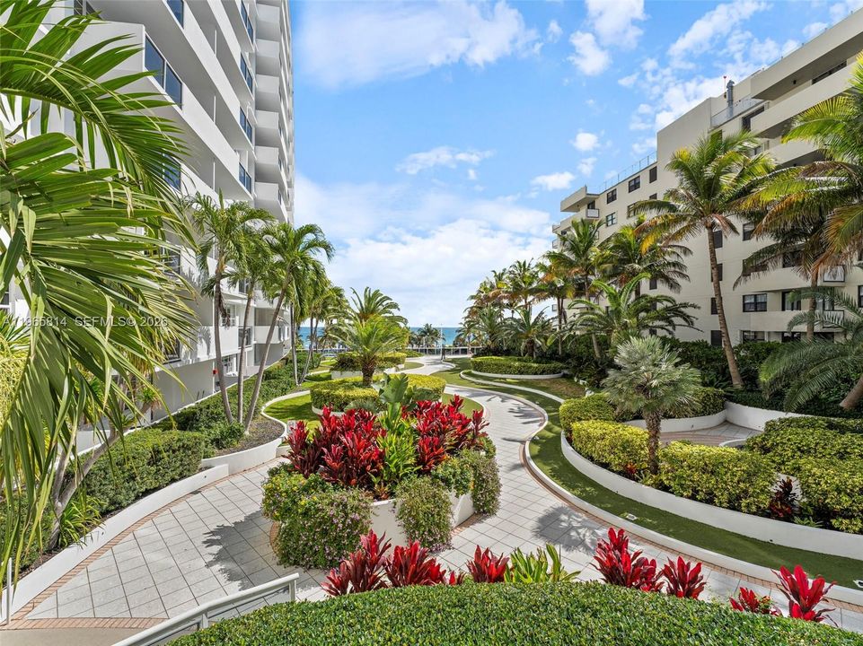 For Sale: $494,000 (0 beds, 1 baths, 520 Square Feet)