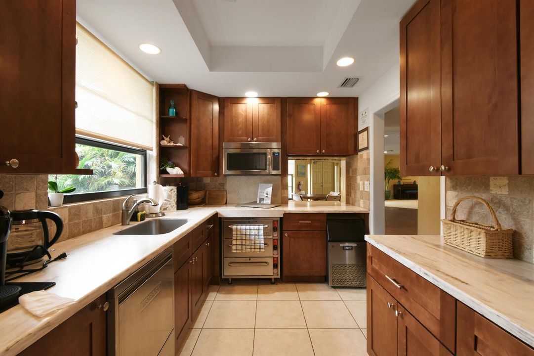Community Kitchen (2)