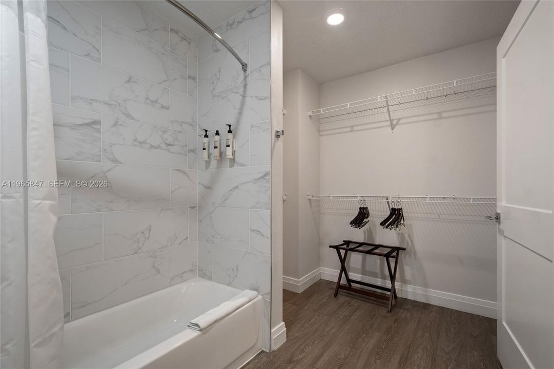En Venta: $175,000 (2 camas, 2 baños, 1434 Pies cuadrados)
