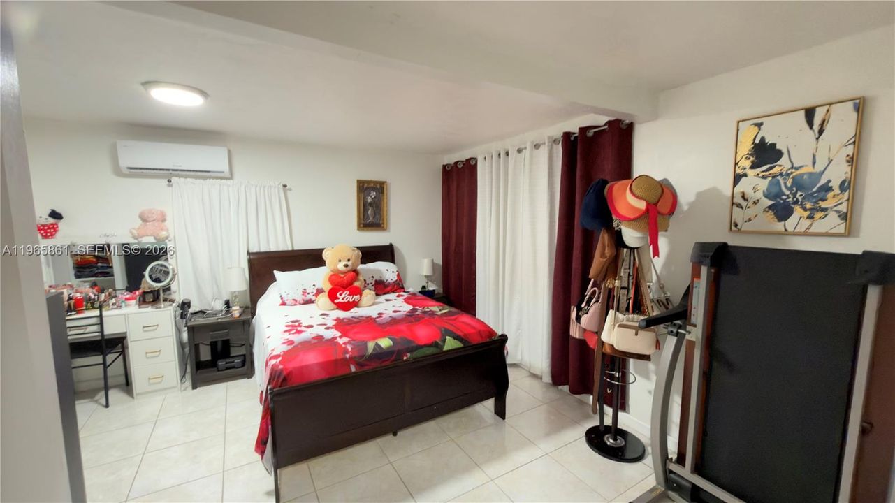 Bedroom, partial view