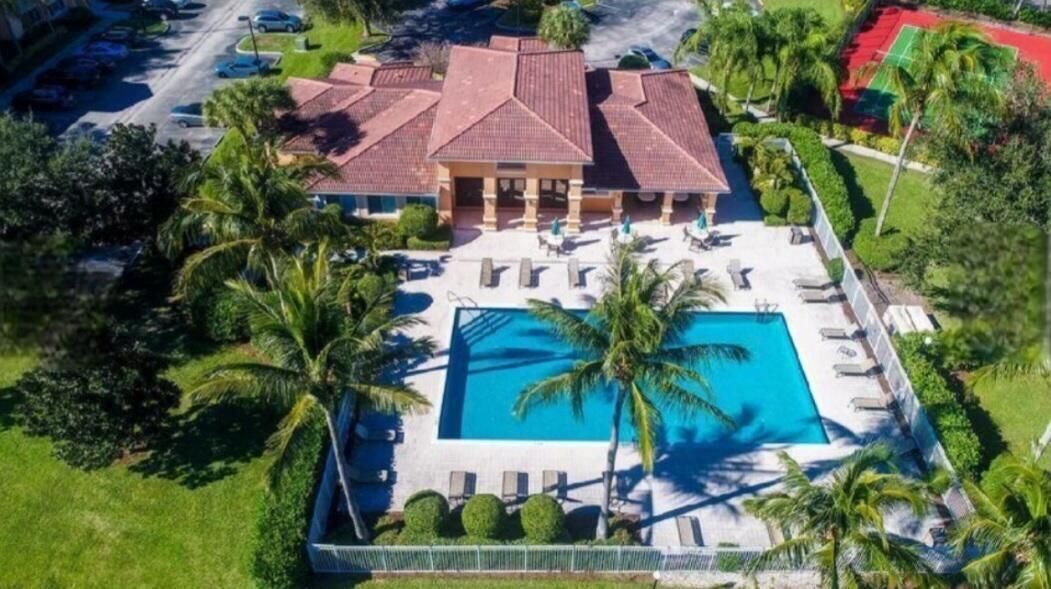 pool 2