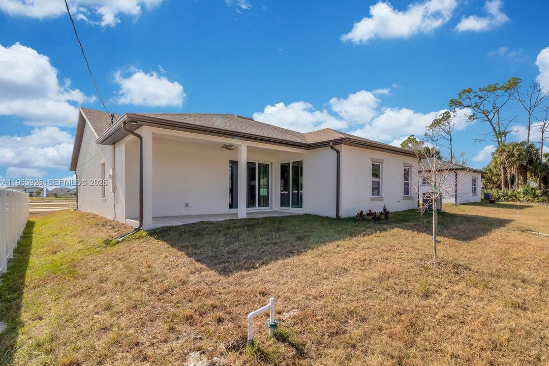 En Venta: $490,000 (3 camas, 2 baños, 0 Pies cuadrados)