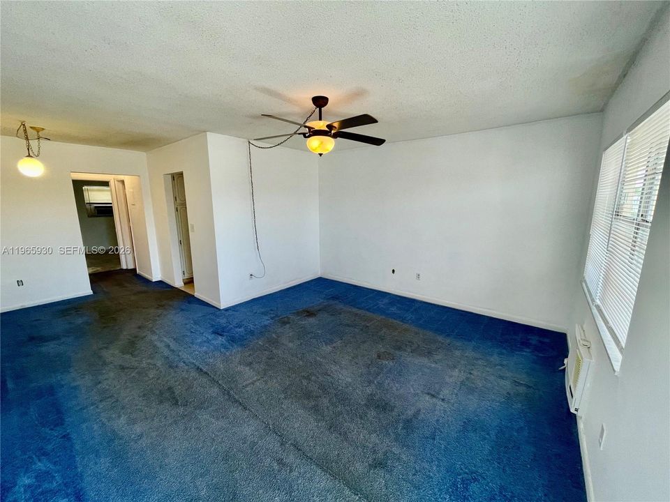 2081 NE 56 st Unit 101 Ft Lauderdale - 2 miles from Lauderdale By the Sea Beach