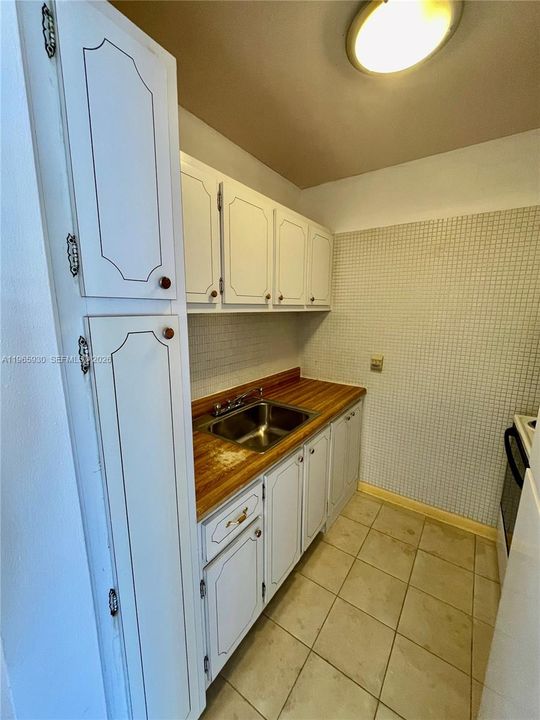 2081 NE 56 st Unit 101 Ft Lauderdale - 2 miles from Lauderdale By the Sea Beach