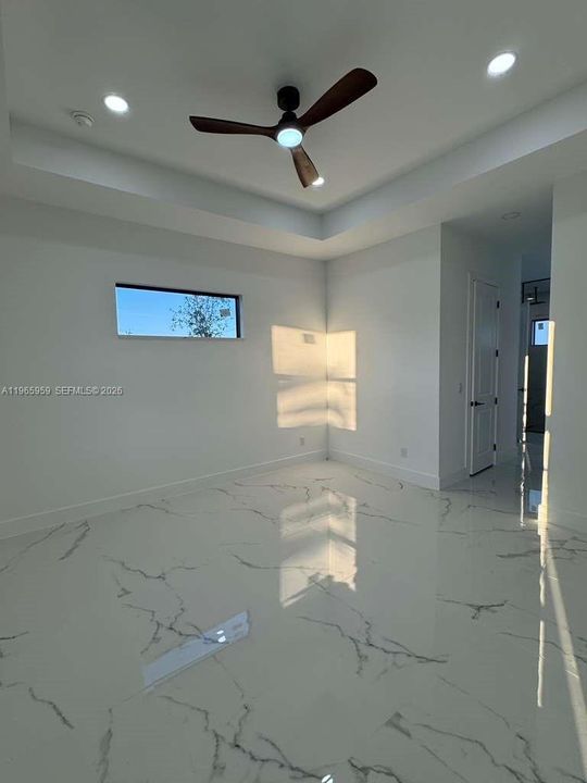 For Sale: $575,000 (4 beds, 4 baths, 2097 Square Feet)