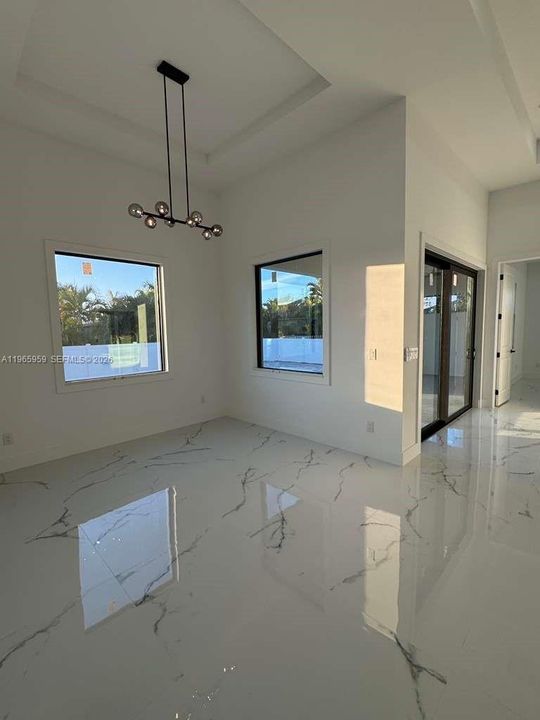 For Sale: $575,000 (4 beds, 4 baths, 2097 Square Feet)