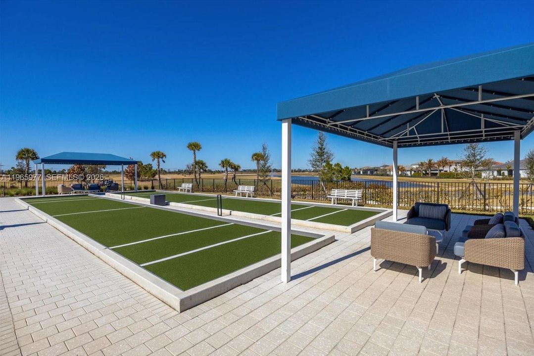 En Venta: $775,000 (3 camas, 4 baños, 2496 Pies cuadrados)