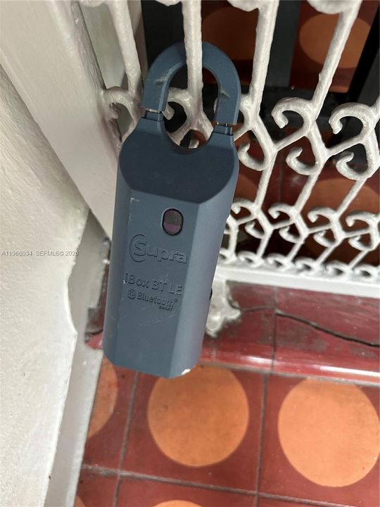 Activo con contrato: $200,000 (1 camas, 1 baños, 746 Pies cuadrados)