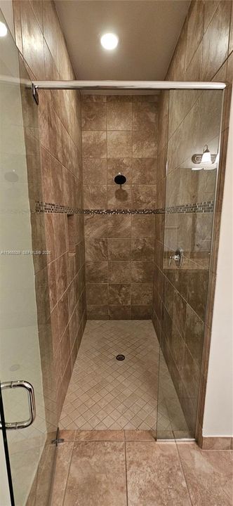 Недавно арендовано: $9,000 (5 спален, 5 ванн, 3932 Квадратных фут)