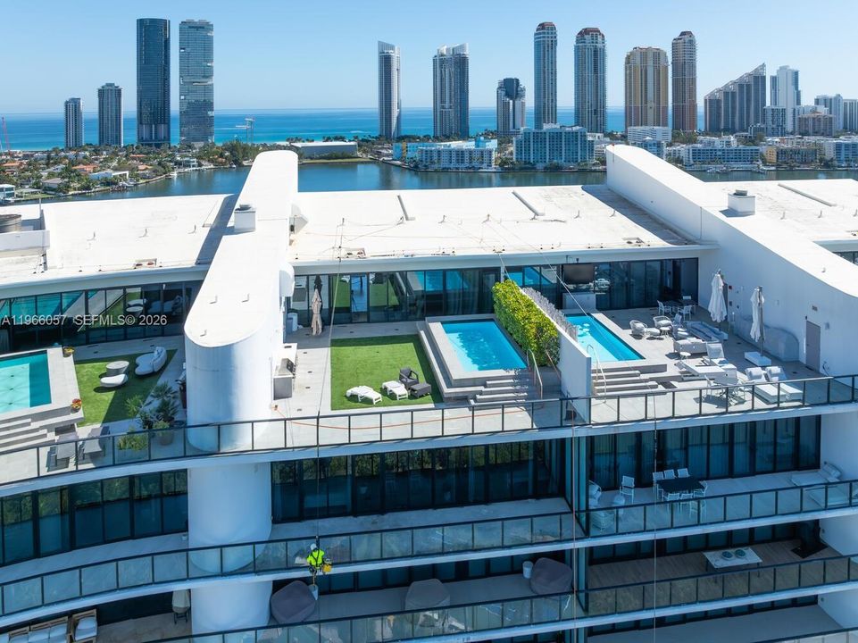 На продажу: $5,630,000 (5 спален, 6 ванн, 4417 Квадратных фут)
