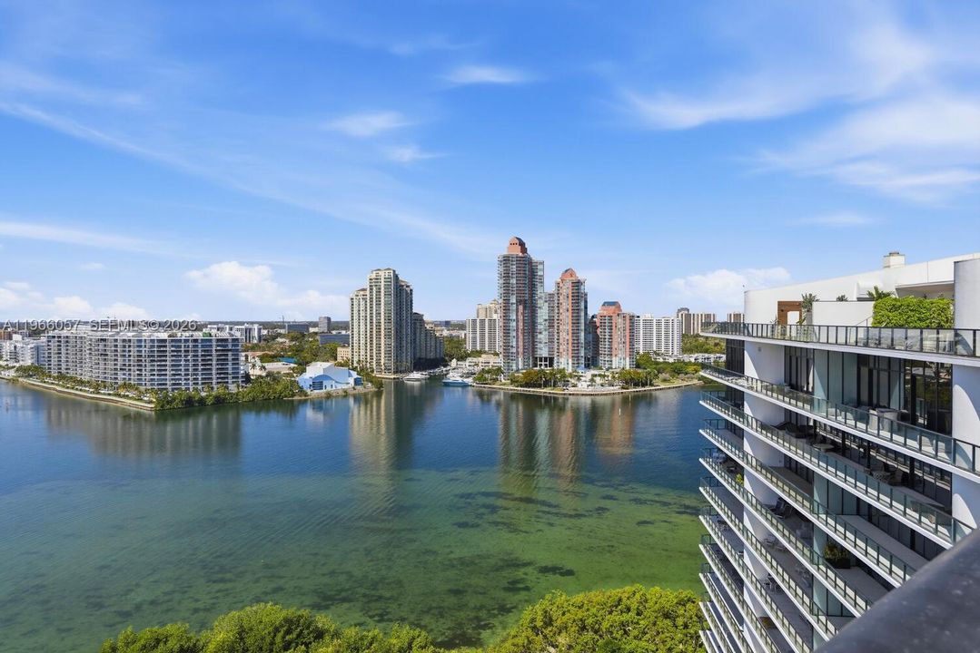 На продажу: $5,630,000 (5 спален, 6 ванн, 4417 Квадратных фут)