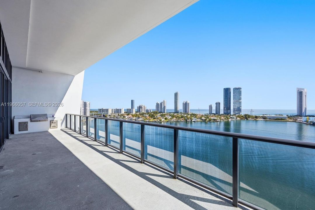 На продажу: $5,630,000 (5 спален, 6 ванн, 4417 Квадратных фут)