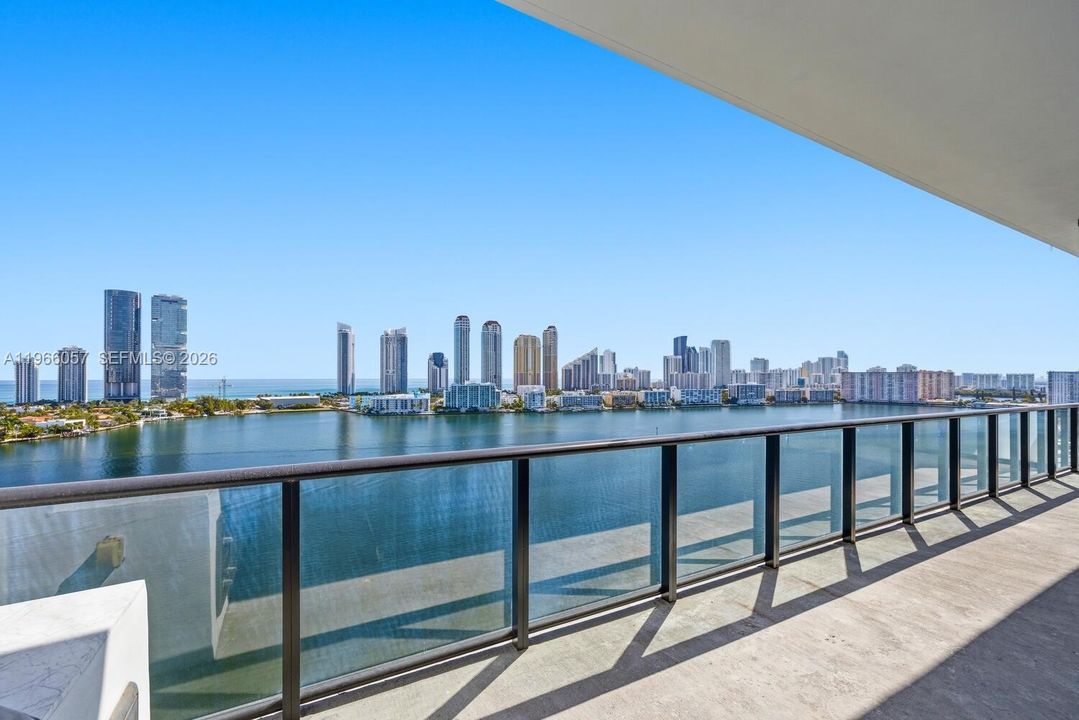 На продажу: $5,630,000 (5 спален, 6 ванн, 4417 Квадратных фут)