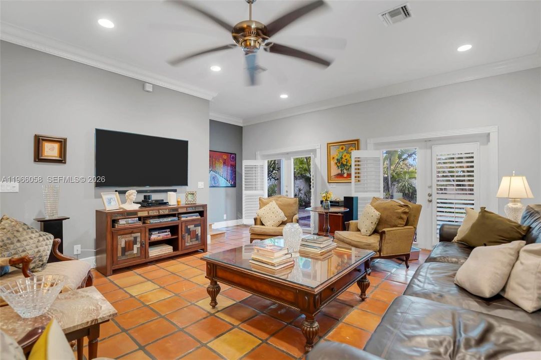 For Sale: $950,000 (3 beds, 2 baths, 2314 Square Feet)