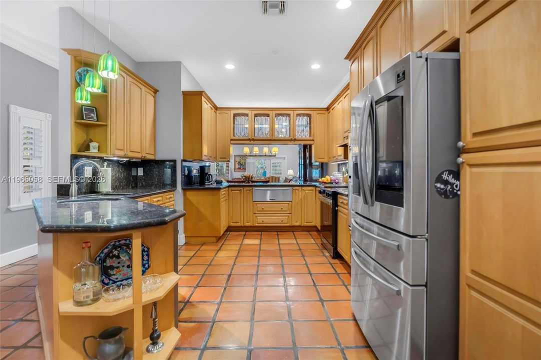 For Sale: $950,000 (3 beds, 2 baths, 2314 Square Feet)