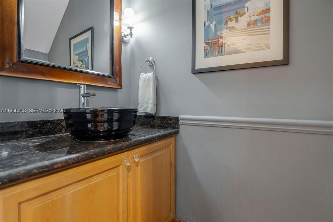 For Sale: $950,000 (3 beds, 2 baths, 2314 Square Feet)