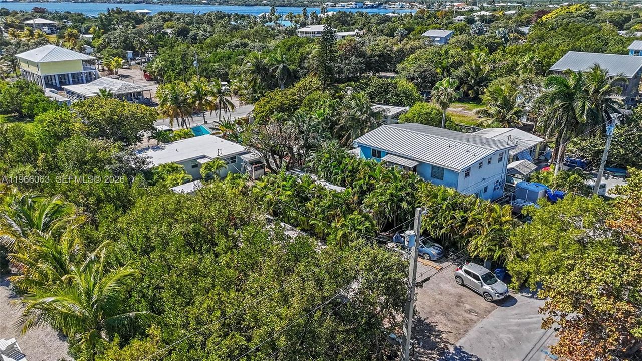 Недавно продано: $494,500 (2 спален, 2 ванн, 930 Квадратных фут)
