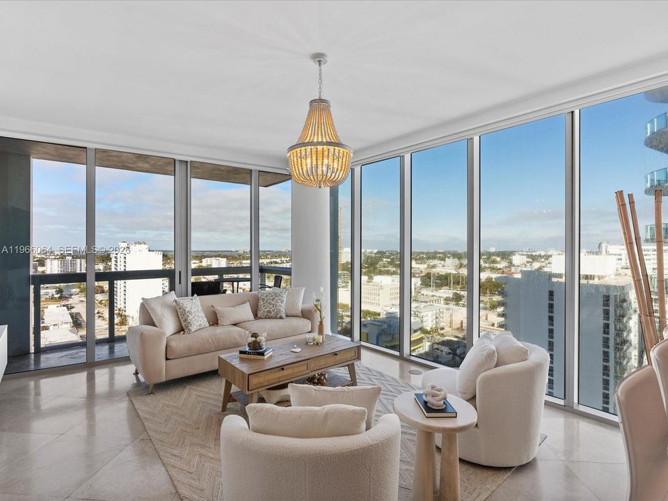 For Sale: $830,000 (1 beds, 1 baths, 820 Square Feet)