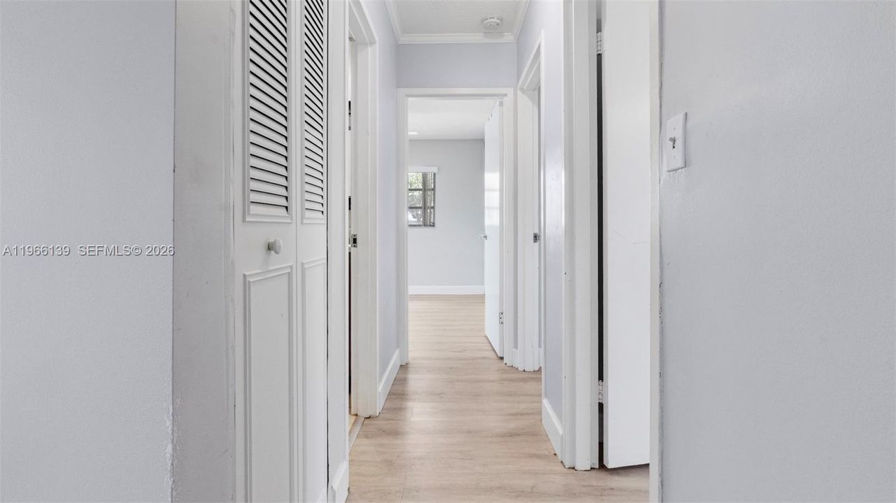 Vendido Recientemente: $639,900 (4 camas, 2 baños, 1775 Pies cuadrados)