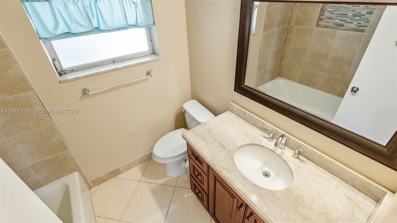 Vendido Recientemente: $639,900 (4 camas, 2 baños, 1775 Pies cuadrados)