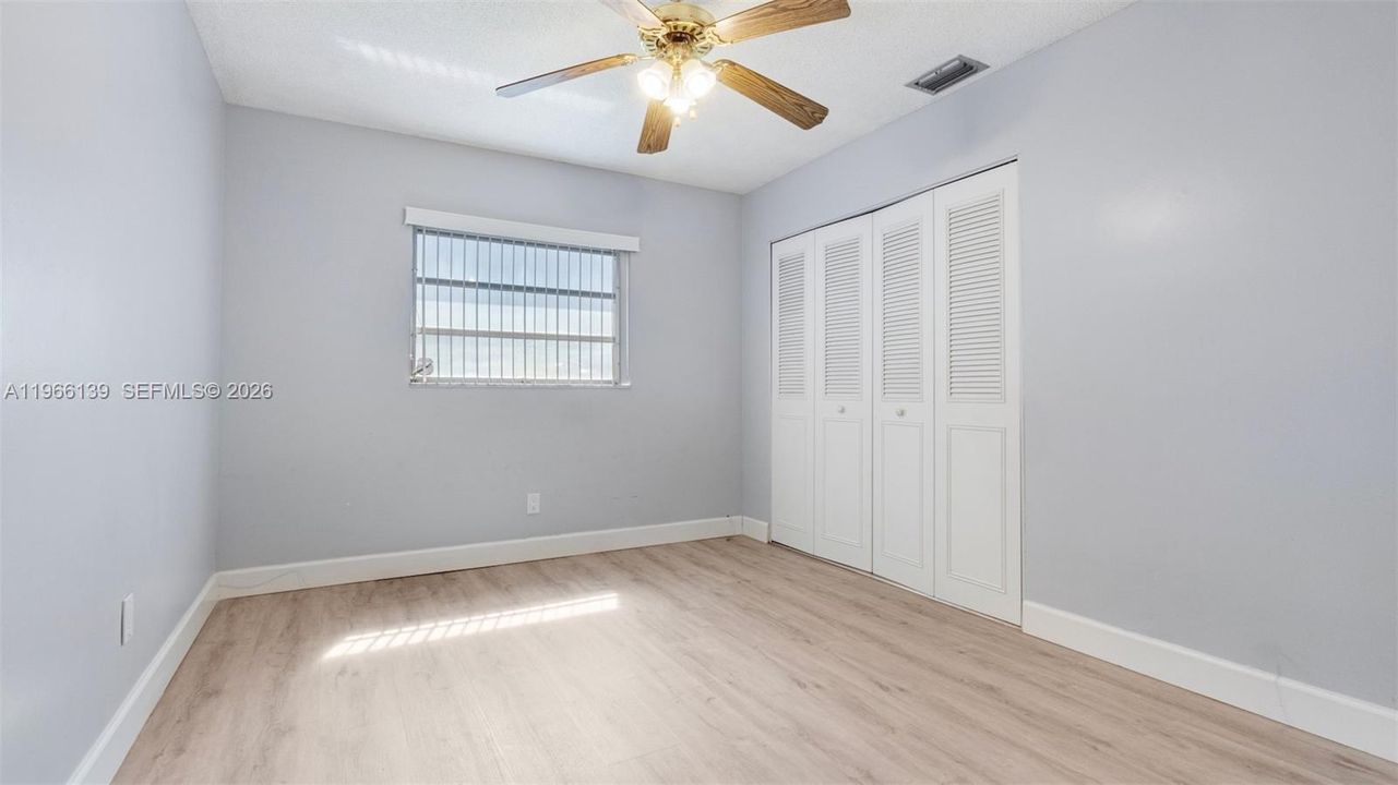 Vendido Recientemente: $639,900 (4 camas, 2 baños, 1775 Pies cuadrados)