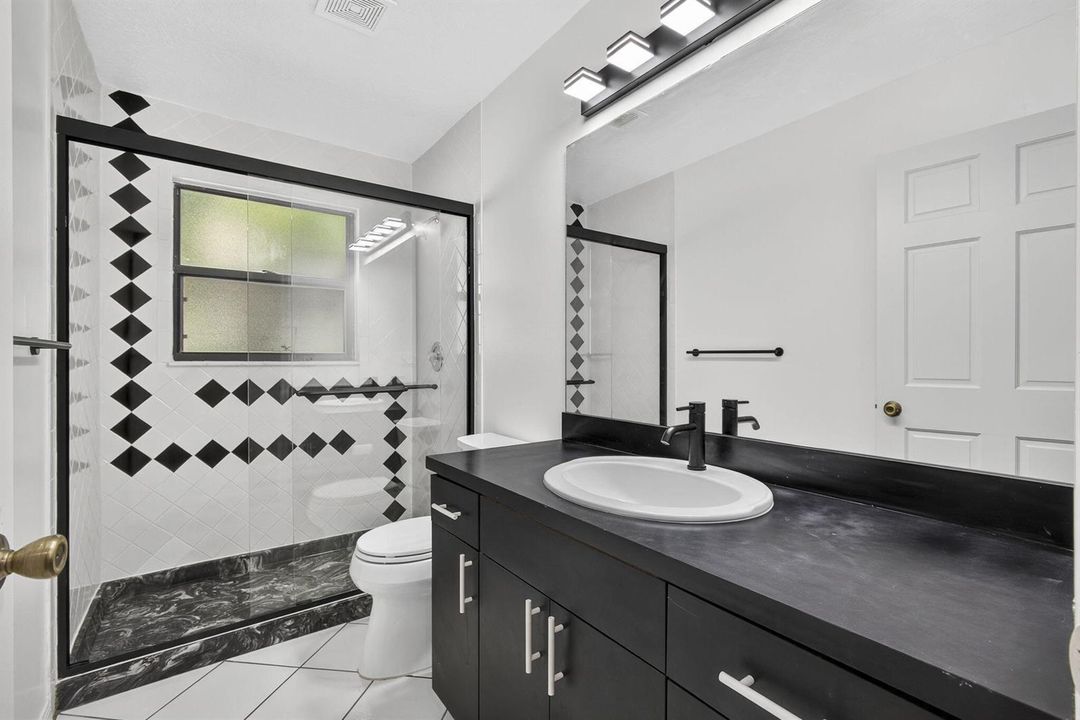 Apt Bath