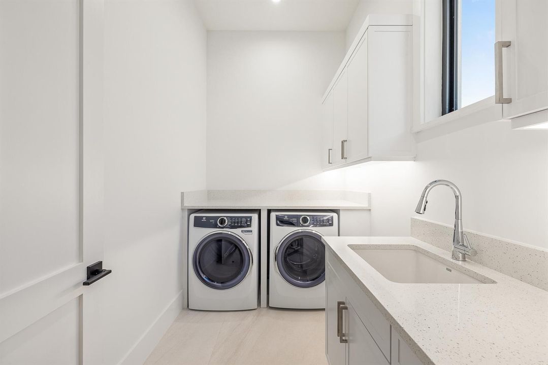 1st floor Laundry
