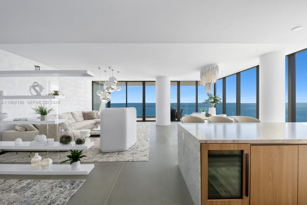 На продажу: $3,900,000 (3 спален, 3 ванн, 2545 Квадратных фут)