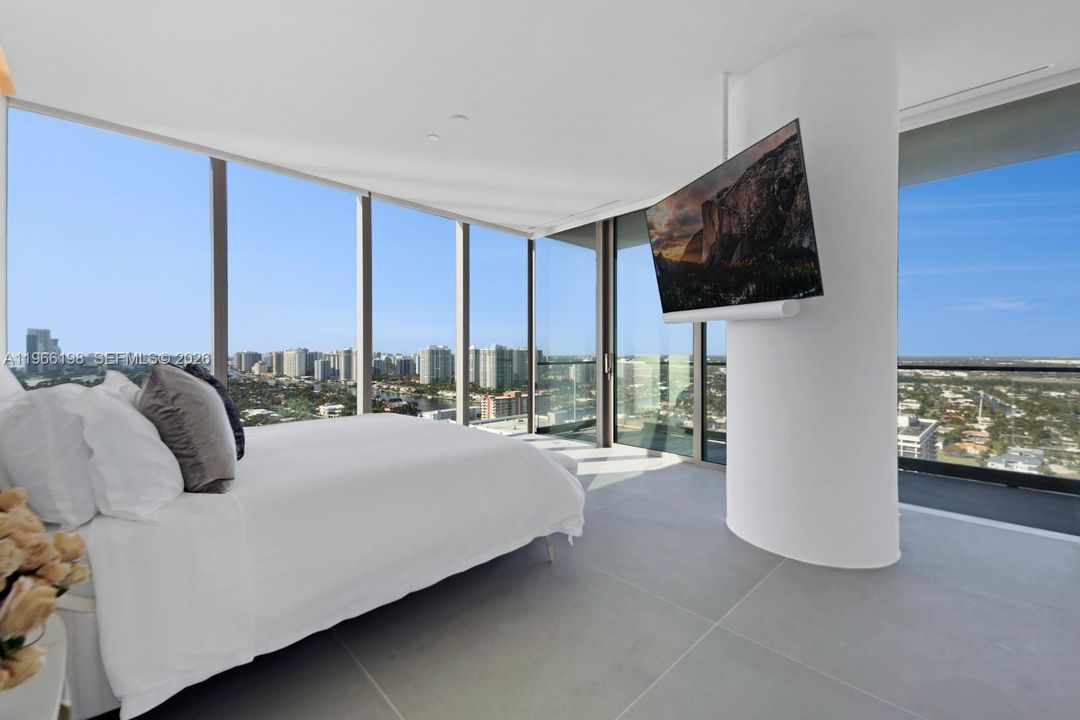 На продажу: $3,900,000 (3 спален, 3 ванн, 2545 Квадратных фут)