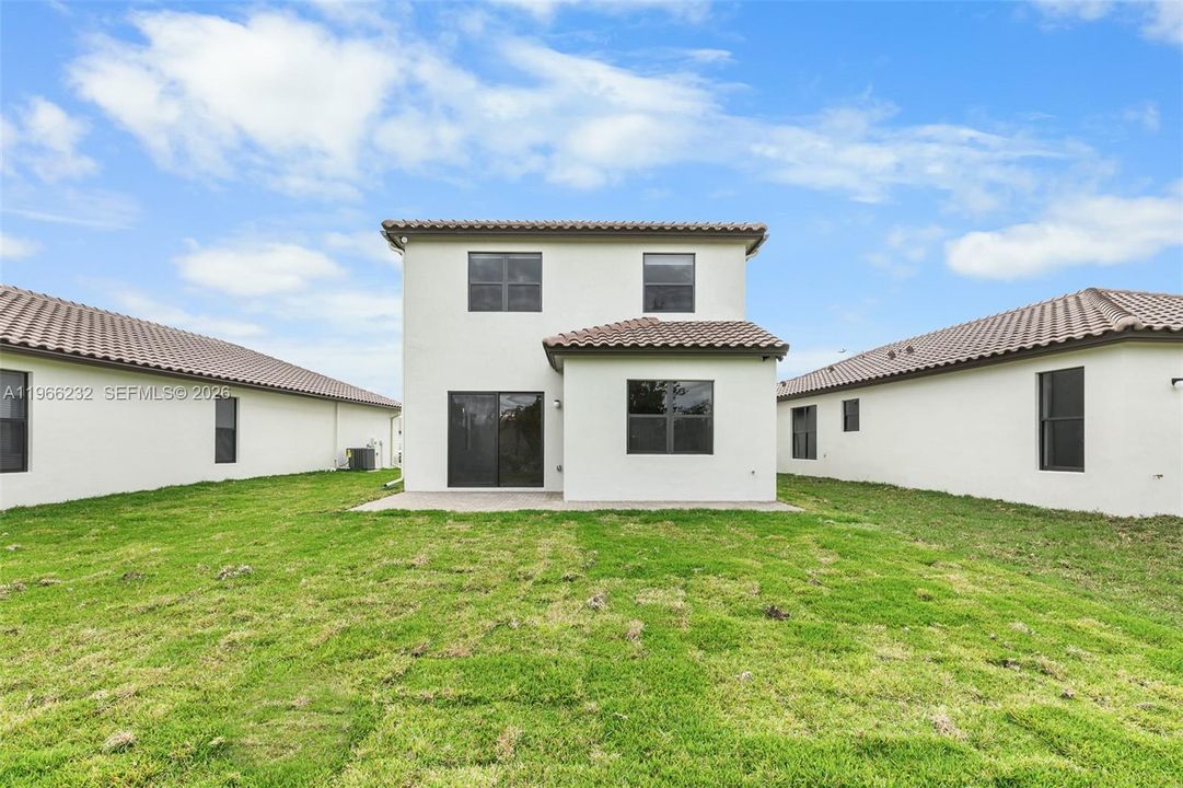 En Venta: $400,000 (3 camas, 2 baños, 1921 Pies cuadrados)