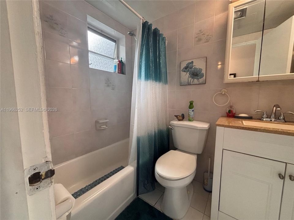 En Venta: $62,000 (1 camas, 1 baños, 688 Pies cuadrados)