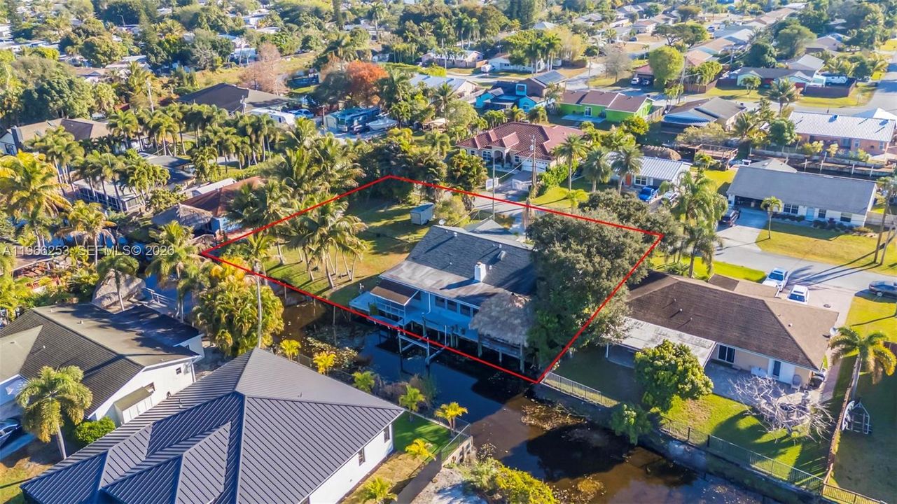 Под контрактом: $499,000 (3 спален, 2 ванн, 1882 Квадратных фут)