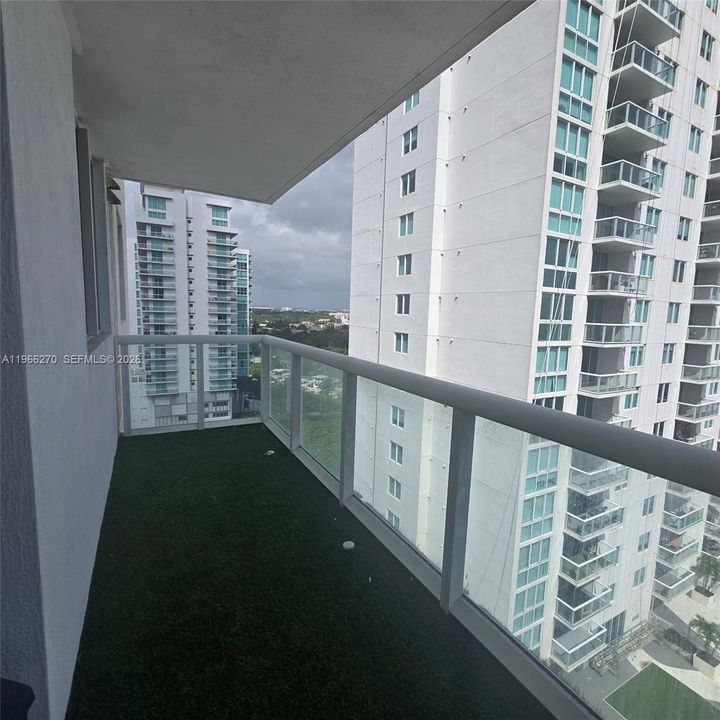 En Venta: $320,000 (1 camas, 2 baños, 804 Pies cuadrados)
