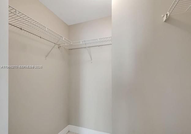 En Venta: $320,000 (1 camas, 2 baños, 804 Pies cuadrados)