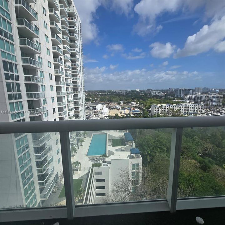 En Venta: $320,000 (1 camas, 2 baños, 804 Pies cuadrados)