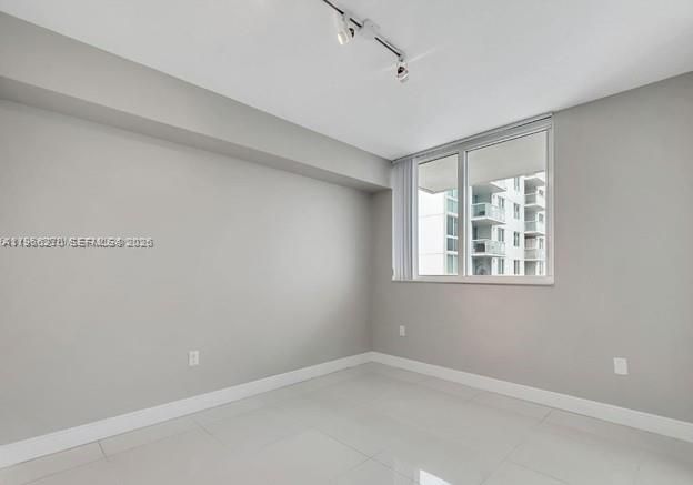 En Venta: $320,000 (1 camas, 2 baños, 804 Pies cuadrados)