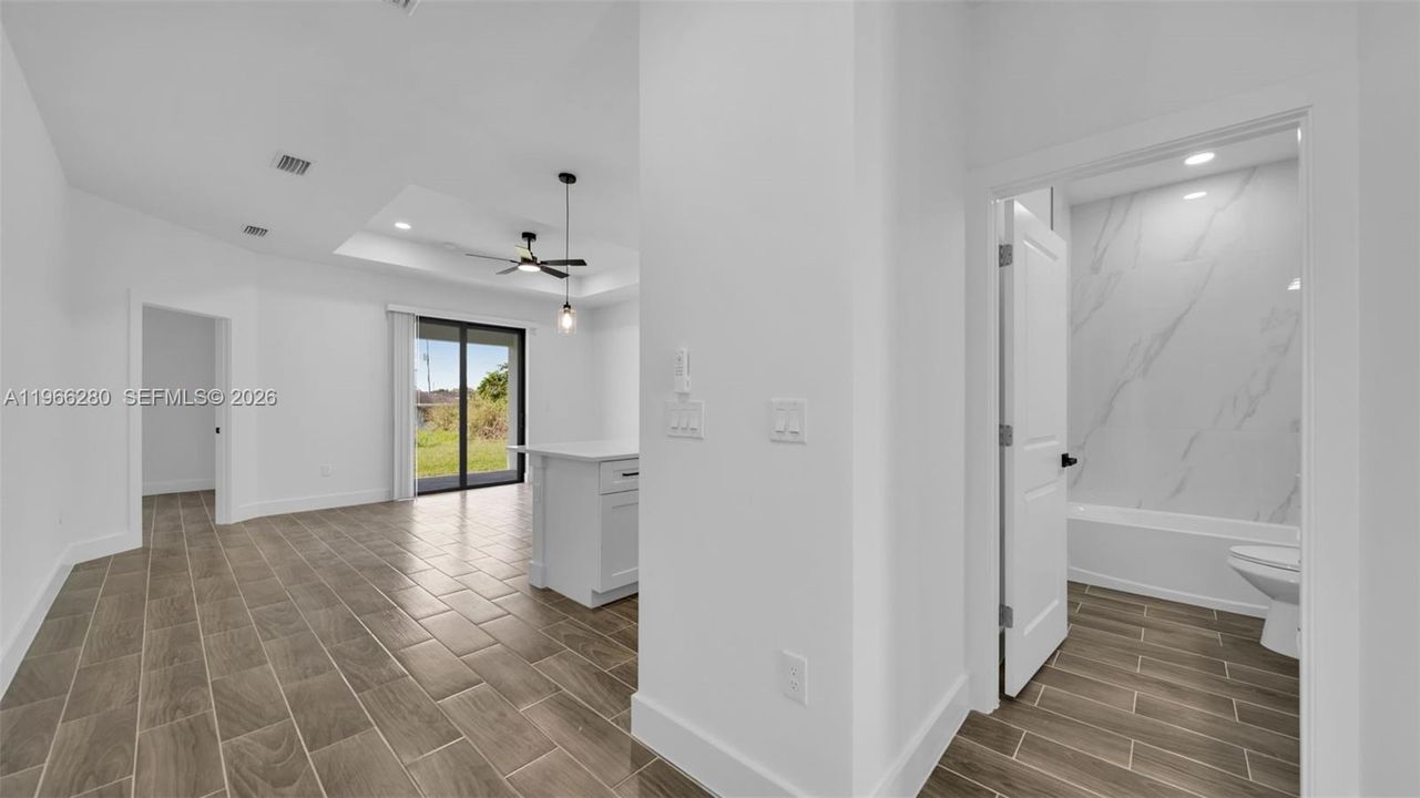 Recently Rented: $1,800 (3 beds, 2 baths, 0 Square Feet)