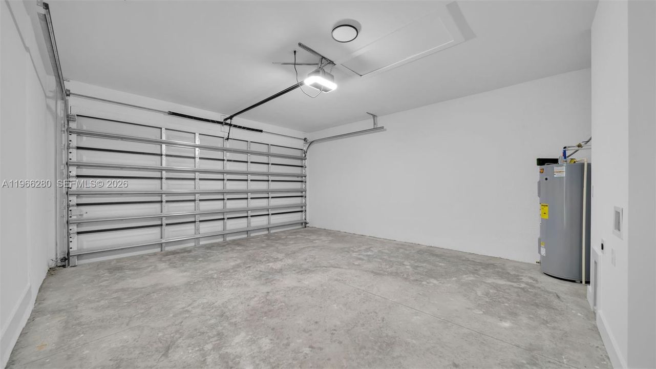 Recently Rented: $1,800 (3 beds, 2 baths, 0 Square Feet)