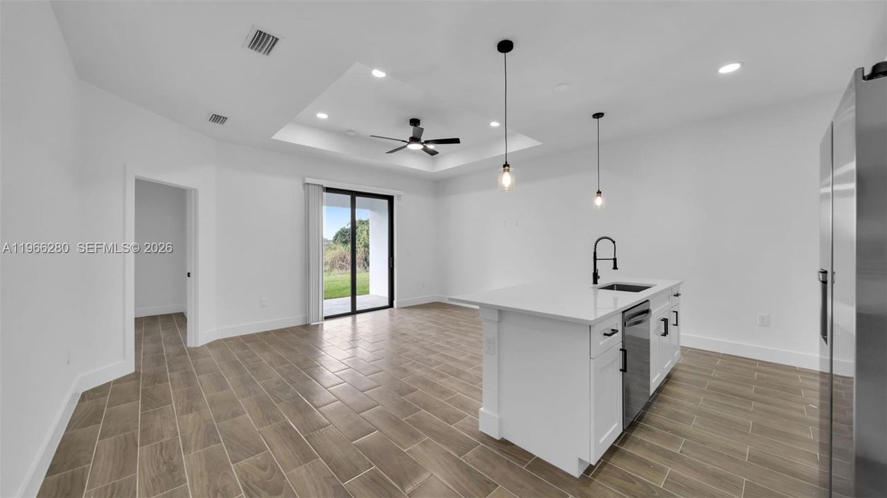 Recently Rented: $1,800 (3 beds, 2 baths, 0 Square Feet)