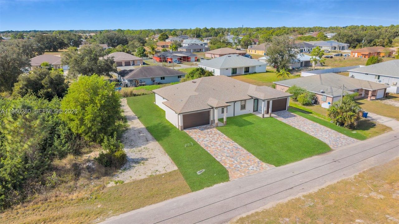 Recently Rented: $1,800 (3 beds, 2 baths, 0 Square Feet)