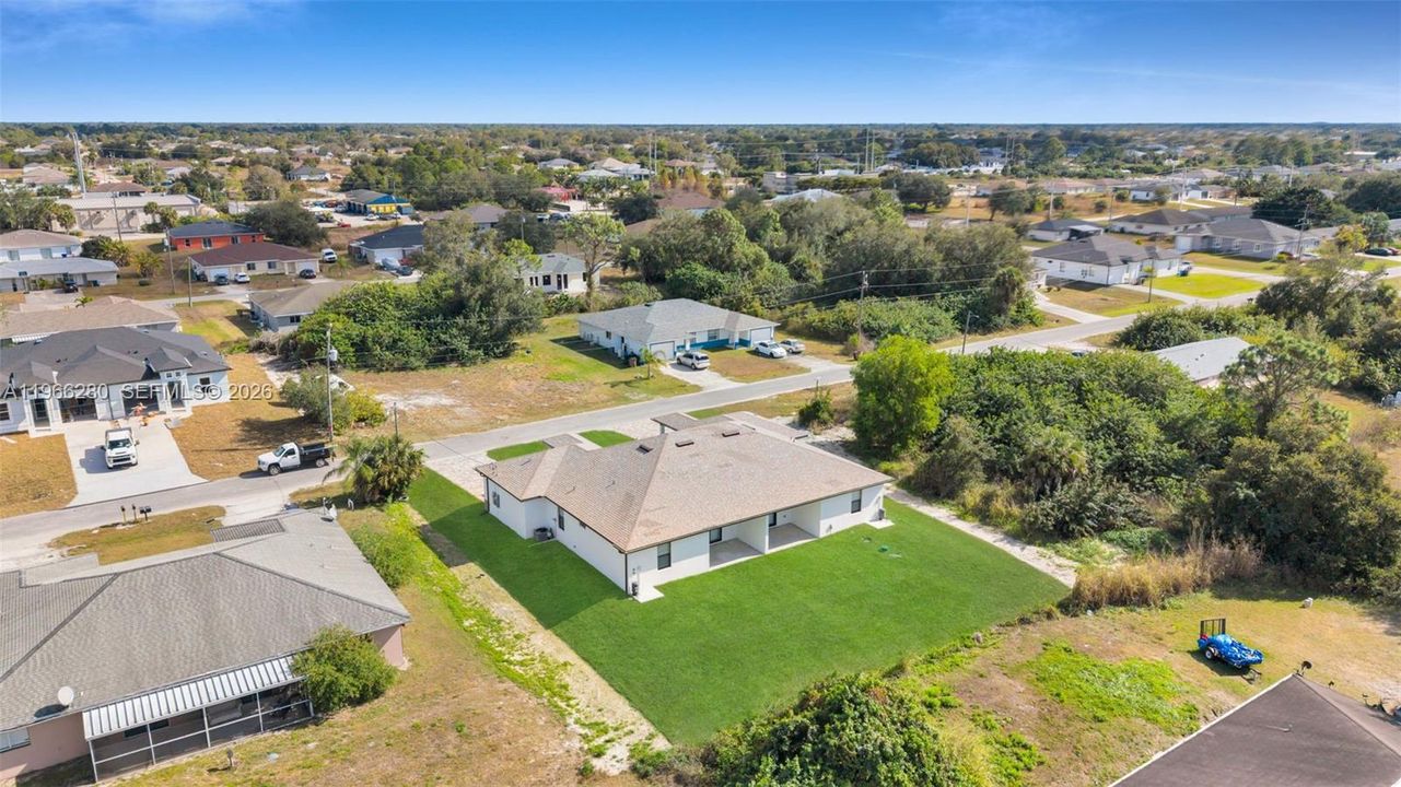 Recently Rented: $1,800 (3 beds, 2 baths, 0 Square Feet)