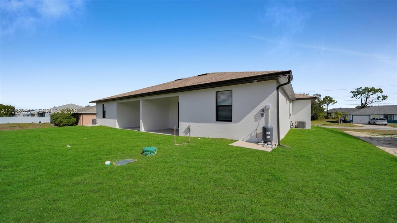 Recently Rented: $1,800 (3 beds, 2 baths, 0 Square Feet)