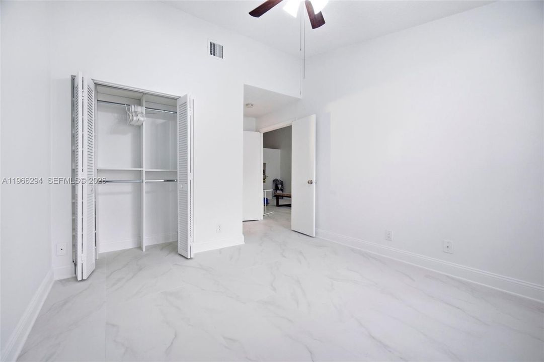 На продажу: $359,000 (2 спален, 2 ванн, 1062 Квадратных фут)