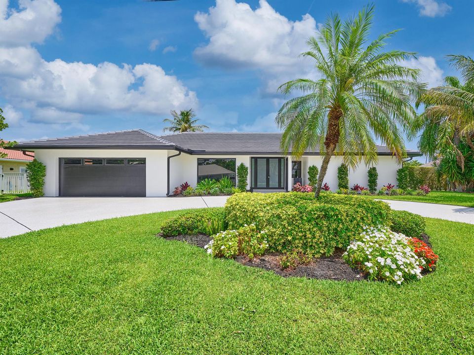 © PYL 0133