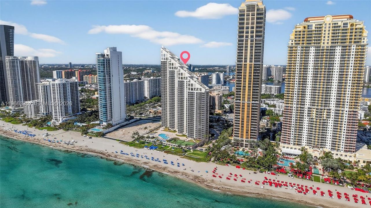 THE PINNACLE AT SUNNY ISLES BEACH